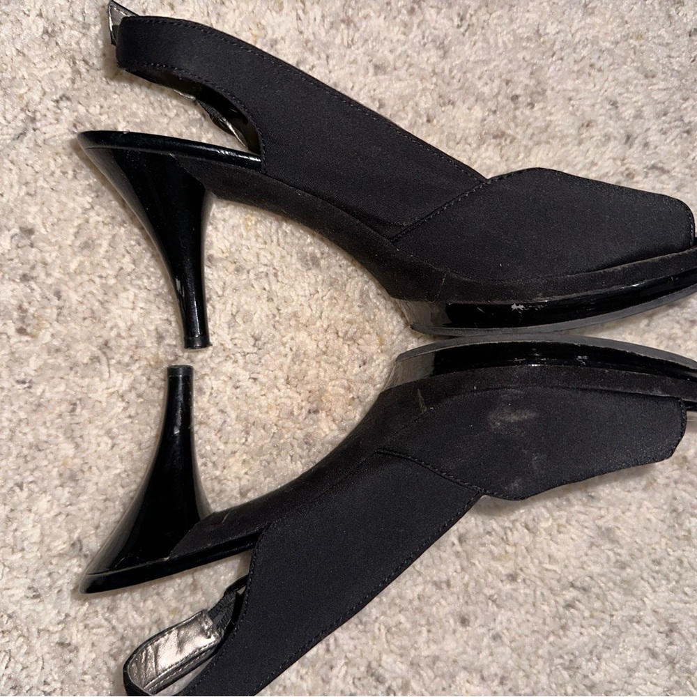 heels - Picture 5 of 7